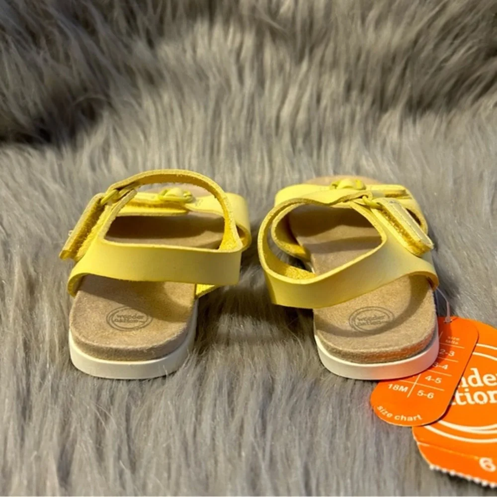 Wonder Nation Yellow Sandals Baby Girls Size 6‎ Adjustable Lightweight Shoes
